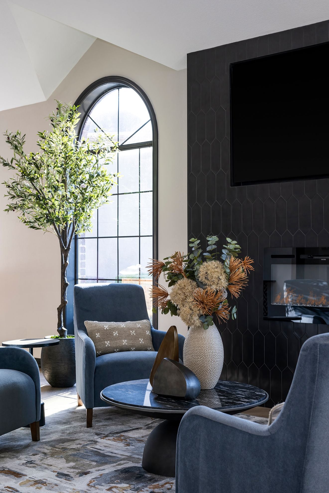 Huntlee Accent Table