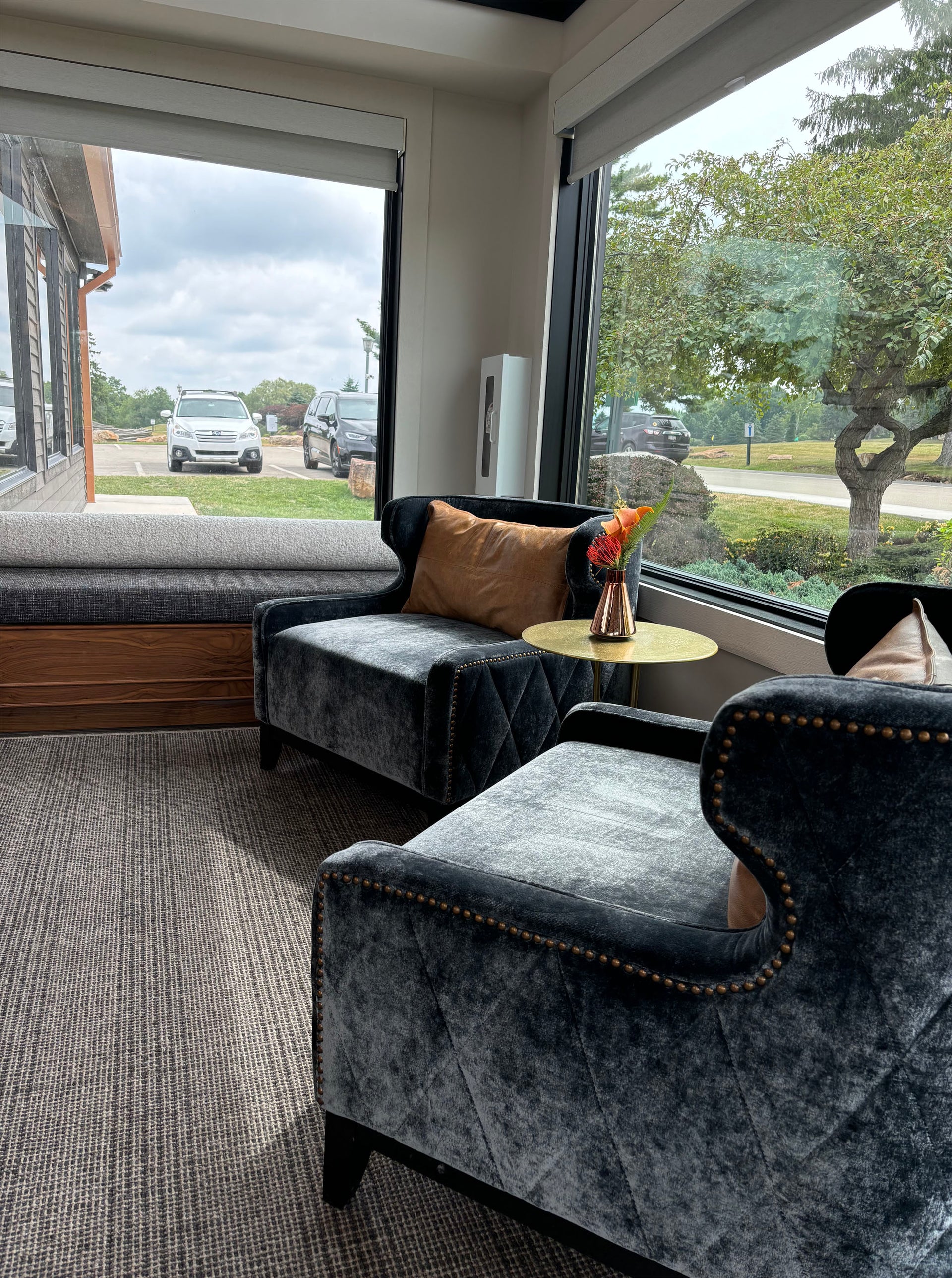 Checkers Woven Wool 9' x 12' rug with backing