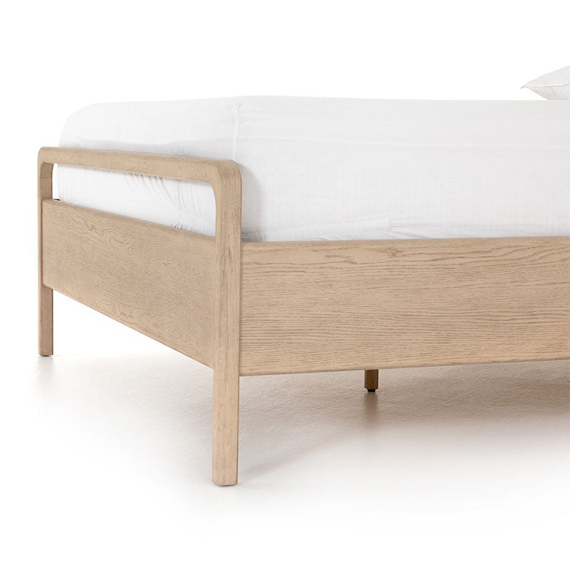 Tennant Queen Bed